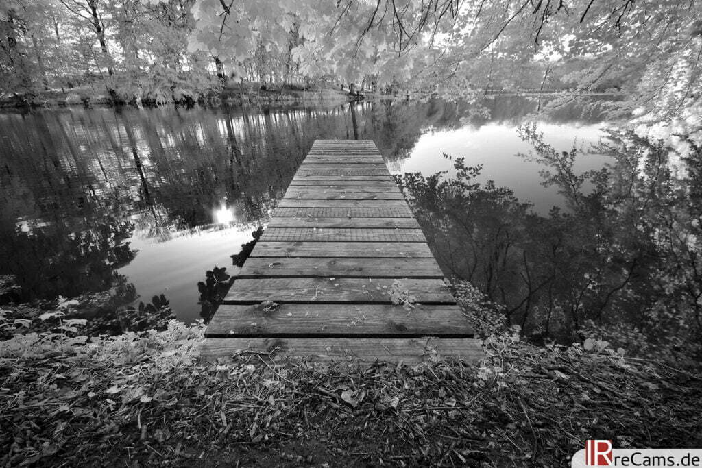 Am Pulower See | IR | 100 % | 10 mm | f/10,0 | 1/13 sec | ISO 100